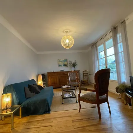 Superb Full Of Charm With Terrace 2ch 5min From The Lighthouse Apartment *