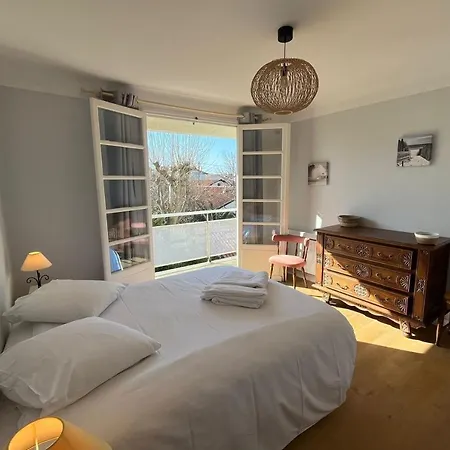 Superb Full Of Charm With Terrace 2ch 5min From The Lighthouse